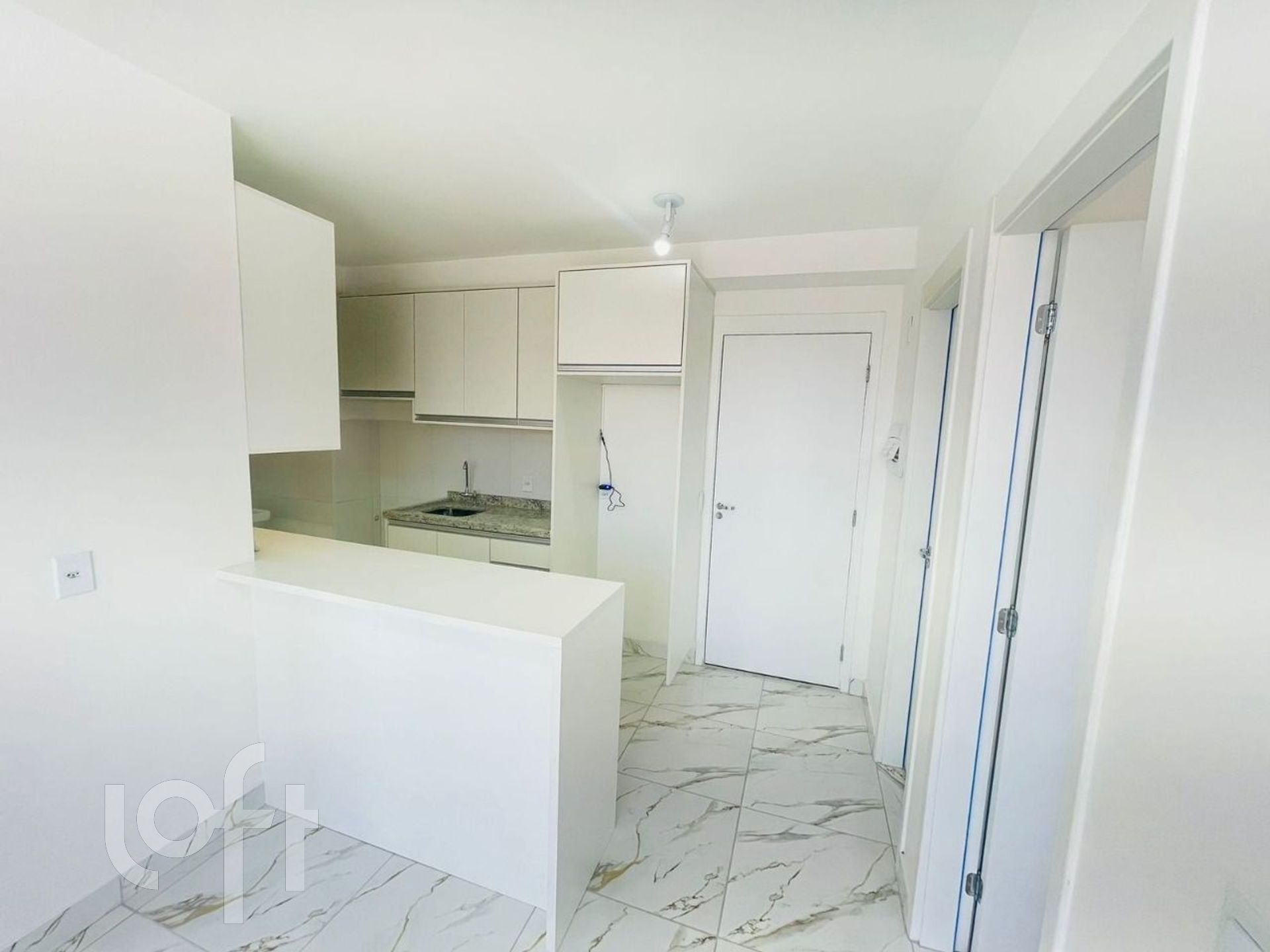 Apartamento à venda com 2 quartos, 38m² - Foto 10