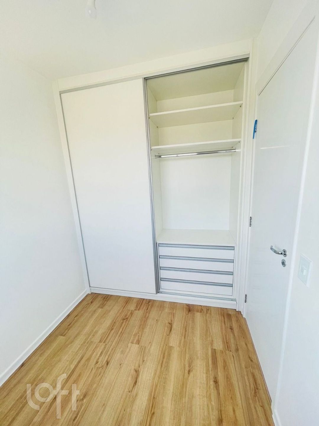 Apartamento à venda com 2 quartos, 38m² - Foto 19