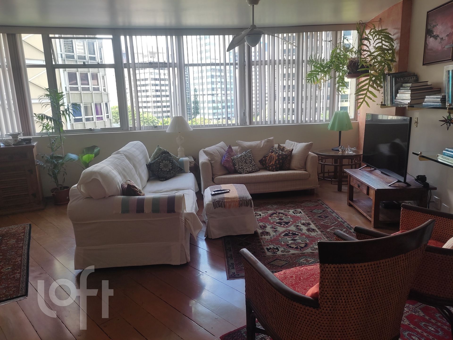 Apartamento à venda em Jardim Paulistano com 180 m