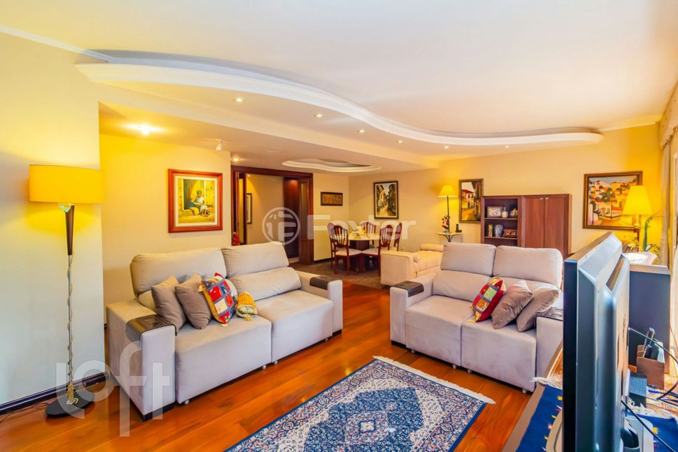 Apartamento com 194m², 3 dormitórios, 1 suíte, 2 vagas, Rio Branco em Porto Alegre