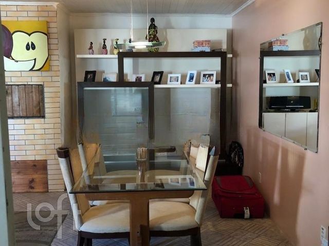 Casa com 380m², 3 dormitórios, 3 vagas, Vila Ipiranga em Porto Alegre