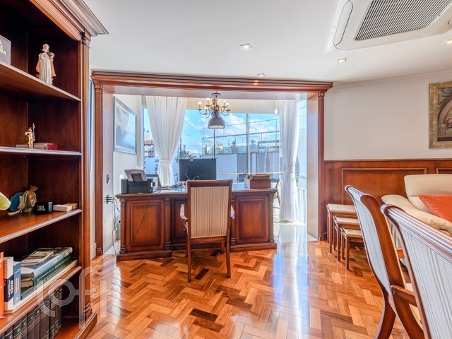 Apartamento com 278m², 3 dormitórios, 2 vagas, Bela Vista em Porto Alegre