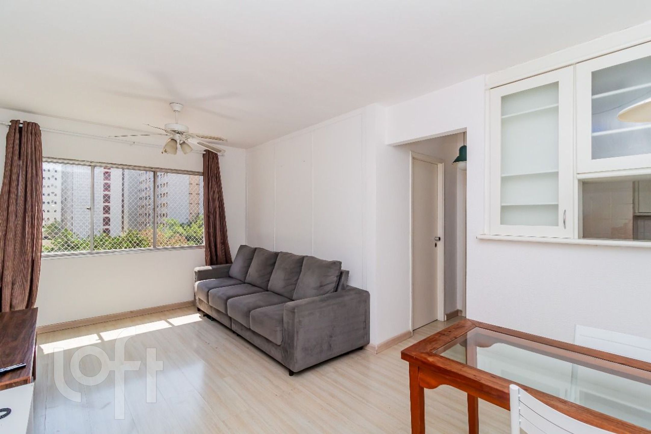 Apartamento à venda com 1 quarto, 45m² - Foto 2