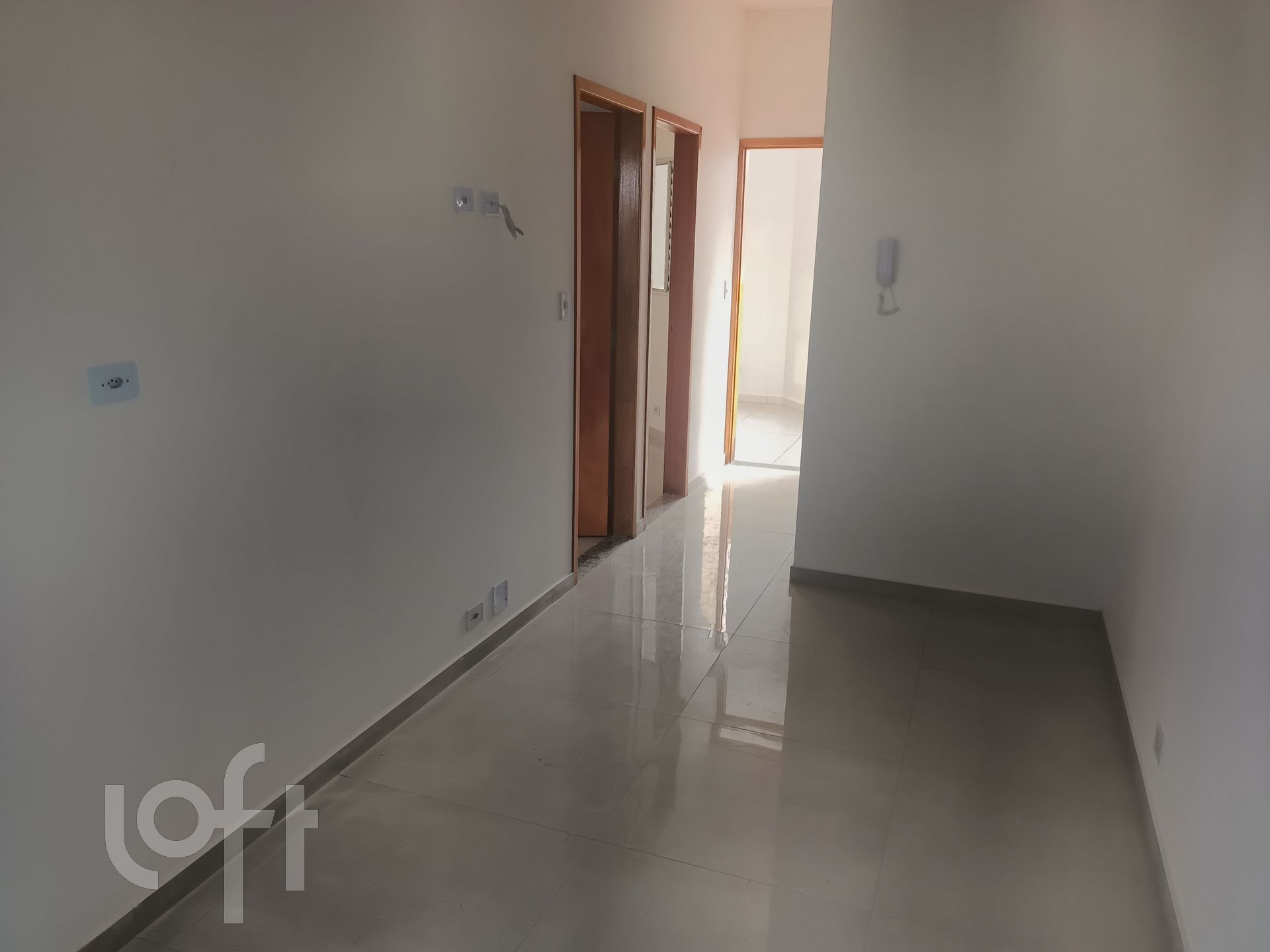 Apartamento à venda com 2 quartos, 43m² - Foto 2