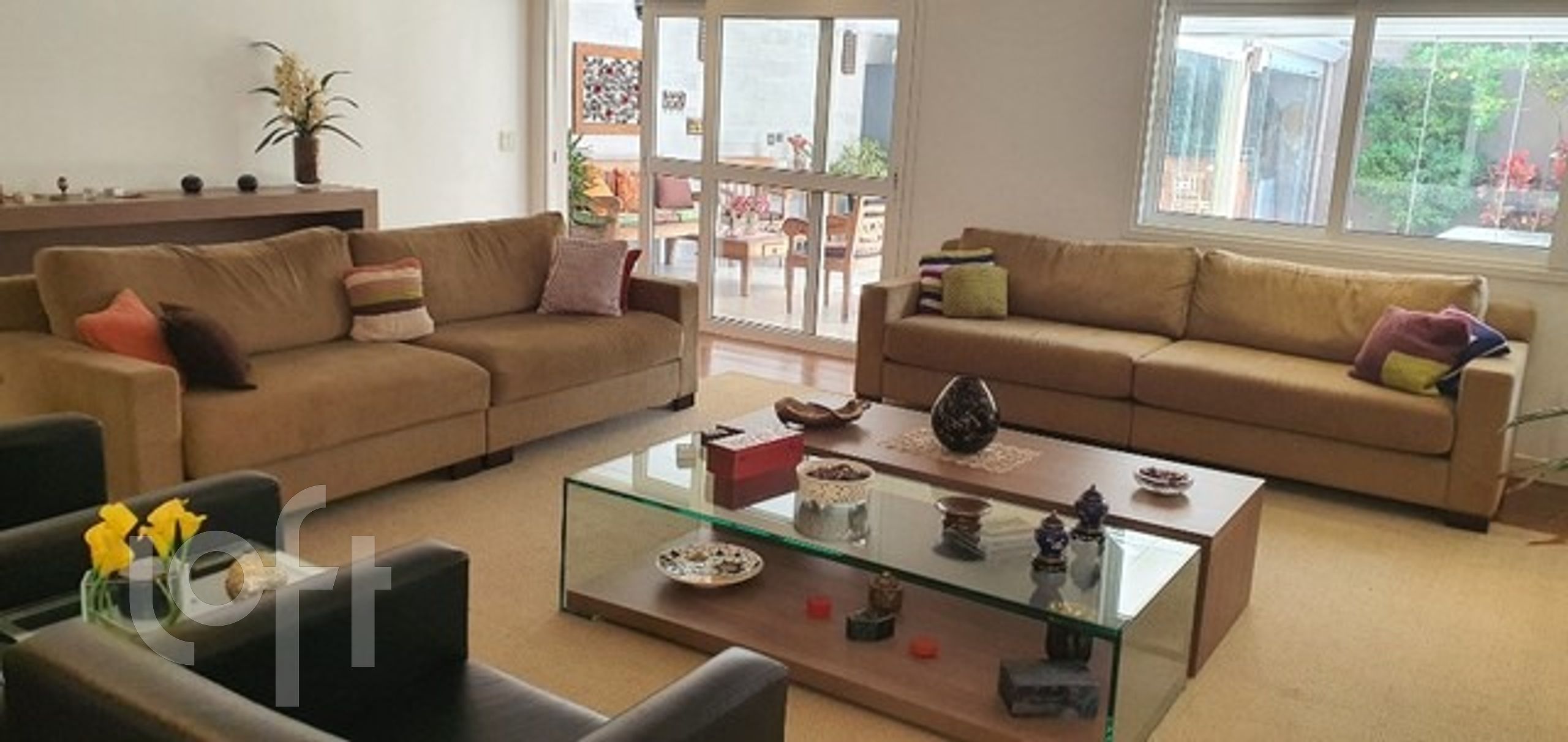 Casa à venda com 4 quartos, 350m² - Foto 2