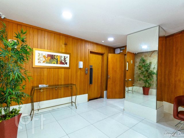 Apartamento com 198m², 3 dormitórios, 1 suíte, 1 vaga, Independência em Porto Alegre