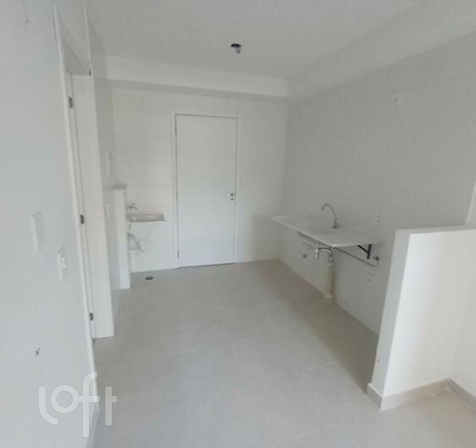 Apartamento à venda com 1 quarto, 28m² - Foto 1