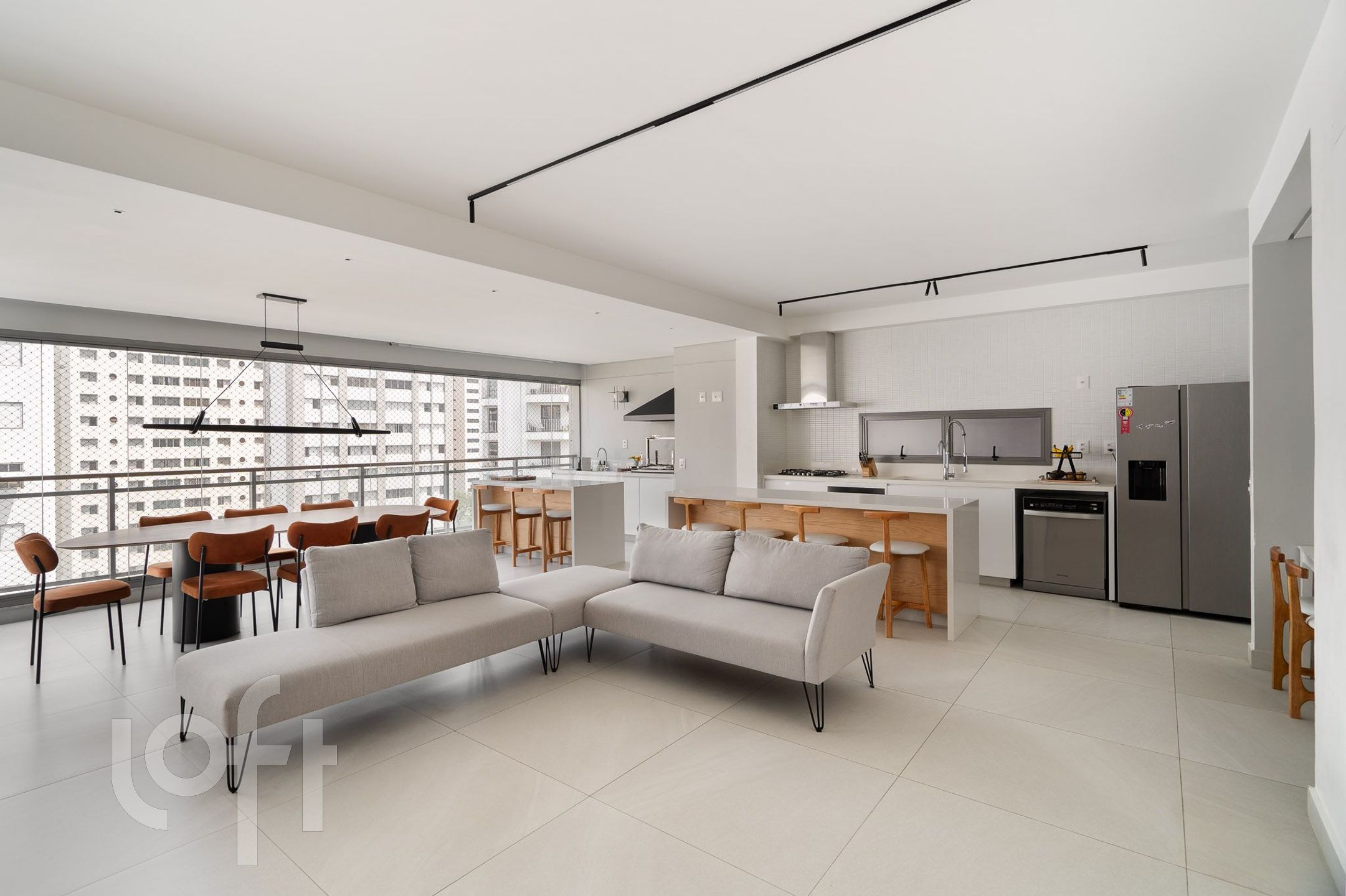 Apartamento à venda em Vila Uberabinha com 158 m², 3 quartos, 2 vagas