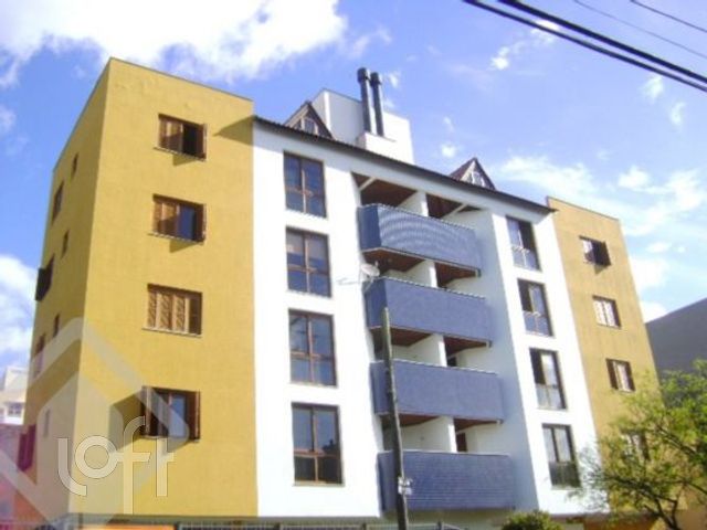 Apartamento com 74m², 2 dormitórios, 1 suíte, 2 vagas, Higienópolis em Porto Alegre