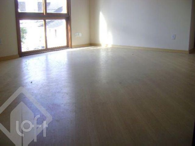 Apartamento com 74m², 2 dormitórios, 1 suíte, 2 vagas, Higienópolis em Porto Alegre