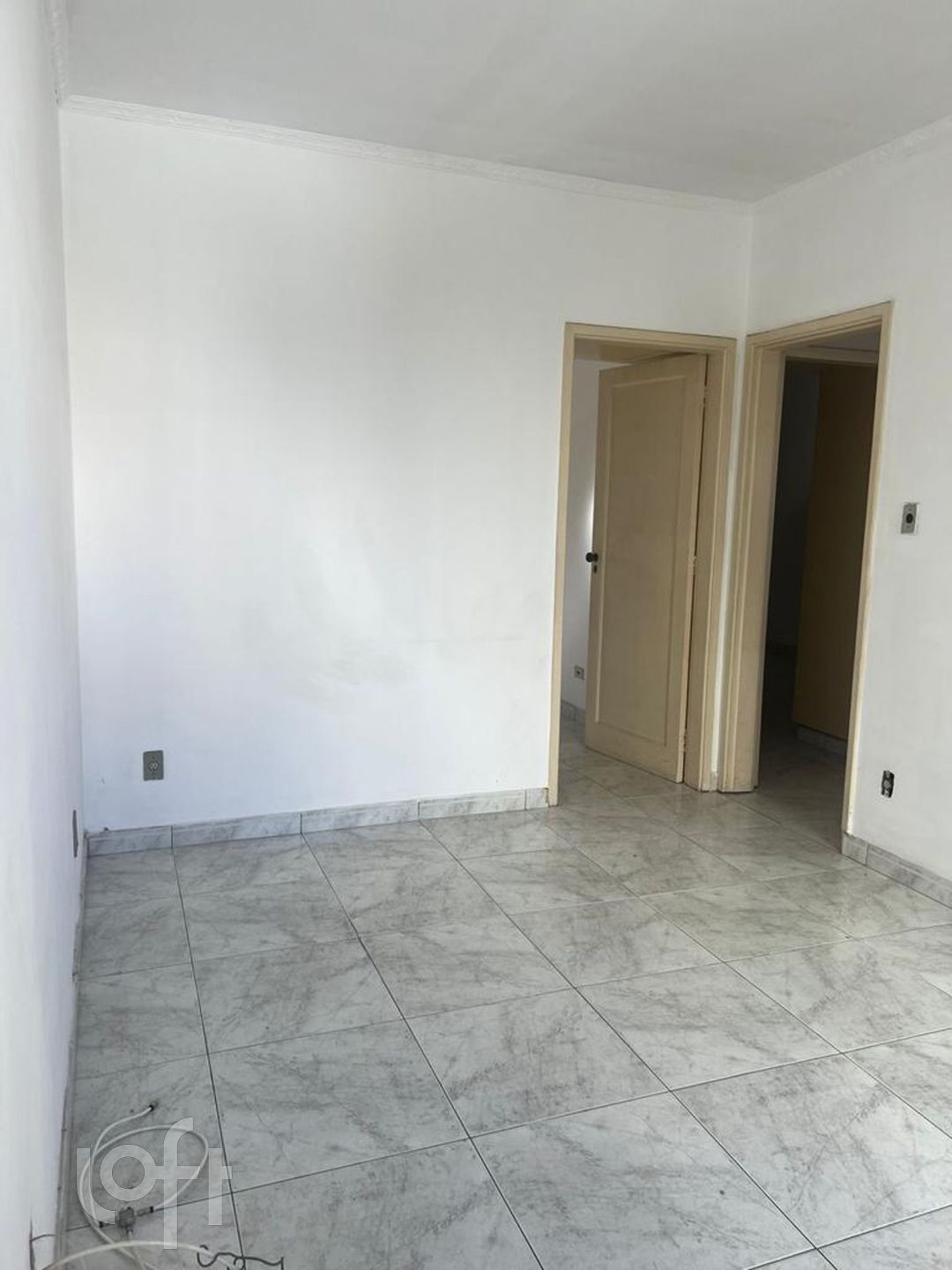 Apartamento à venda com 2 quartos, 70m² - Foto 1