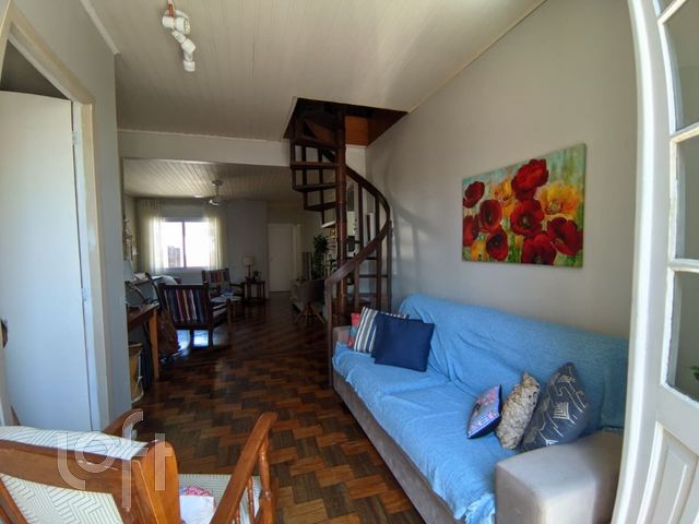 Casa com 100m², 3 dormitórios, 1 suíte, 1 vaga, São João em Porto Alegre