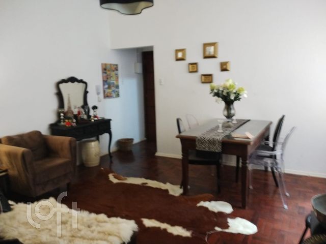 Apartamento com 104m², 2 dormitórios, Bom Fim em Porto Alegre