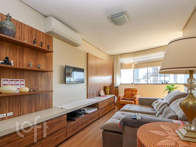 Apartamento com 166m², 2 dormitórios, 1 suíte, 2 vagas, Petrópolis em Porto Alegre