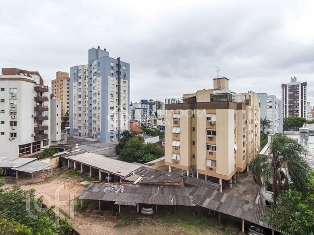 Apartamento com 57m², 2 dormitórios, 1 vaga, Menino Deus em Porto Alegre