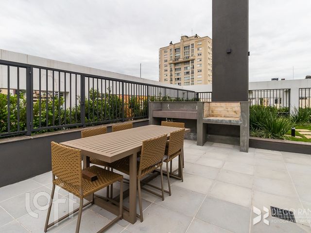 Apartamento com 50m², 1 dormitório, 2 vagas, Auxiliadora em Porto Alegre