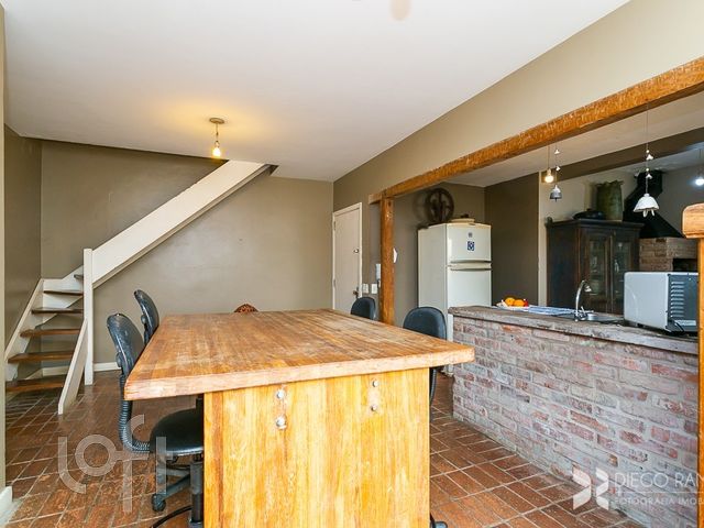 Apartamento com 191m², 3 dormitórios, 1 suíte, 1 vaga, Moinhos de Vento em Porto Alegre