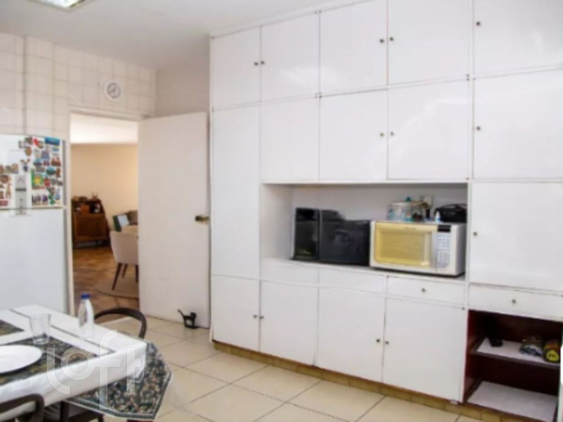 Apartamento à venda com 3 quartos, 271m² - Foto 9