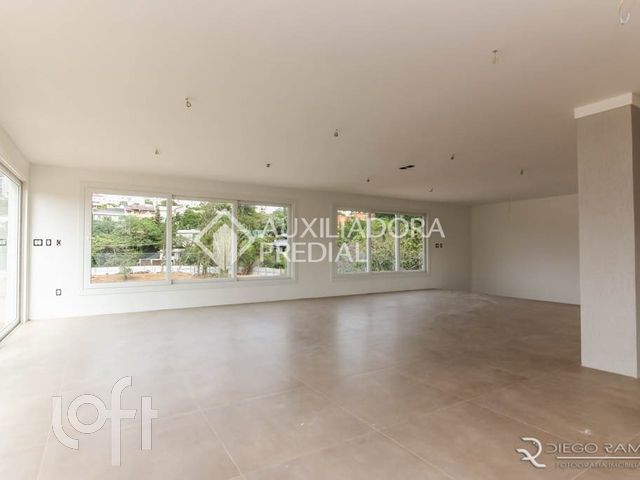 Apartamento com 390m², 3 dormitórios, 3 suítes, 4 vagas, Três Figueiras em Porto Alegre