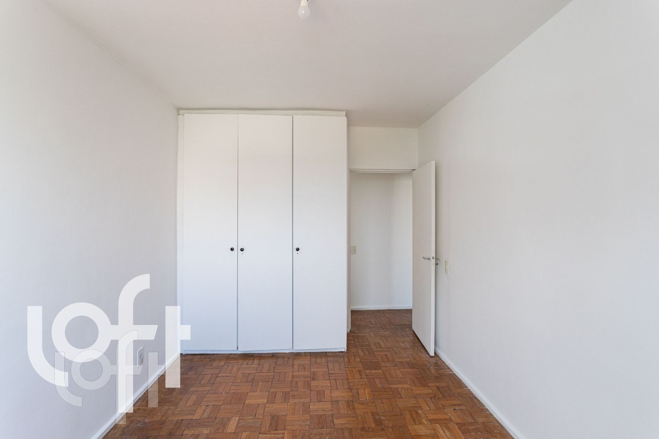 Apartamento à venda com 2 quartos, 69m² - Foto 4