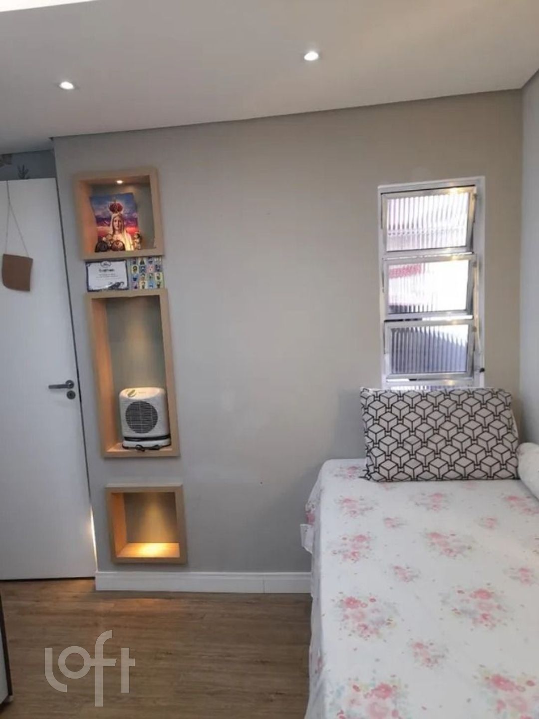 Apartamento à venda com 3 quartos, 41m² - Foto 4