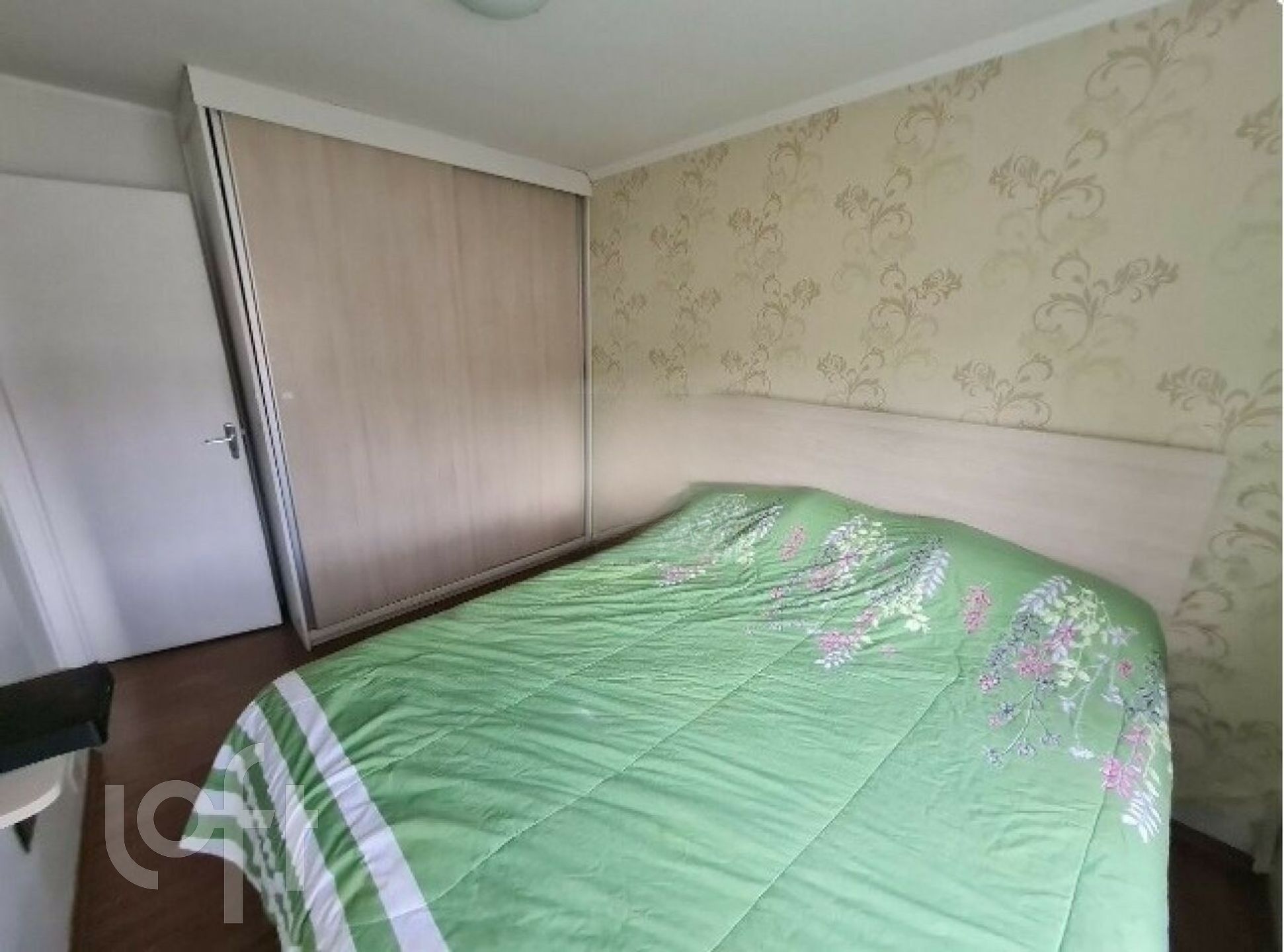 Apartamento à venda com 2 quartos, 60m² - Foto 4