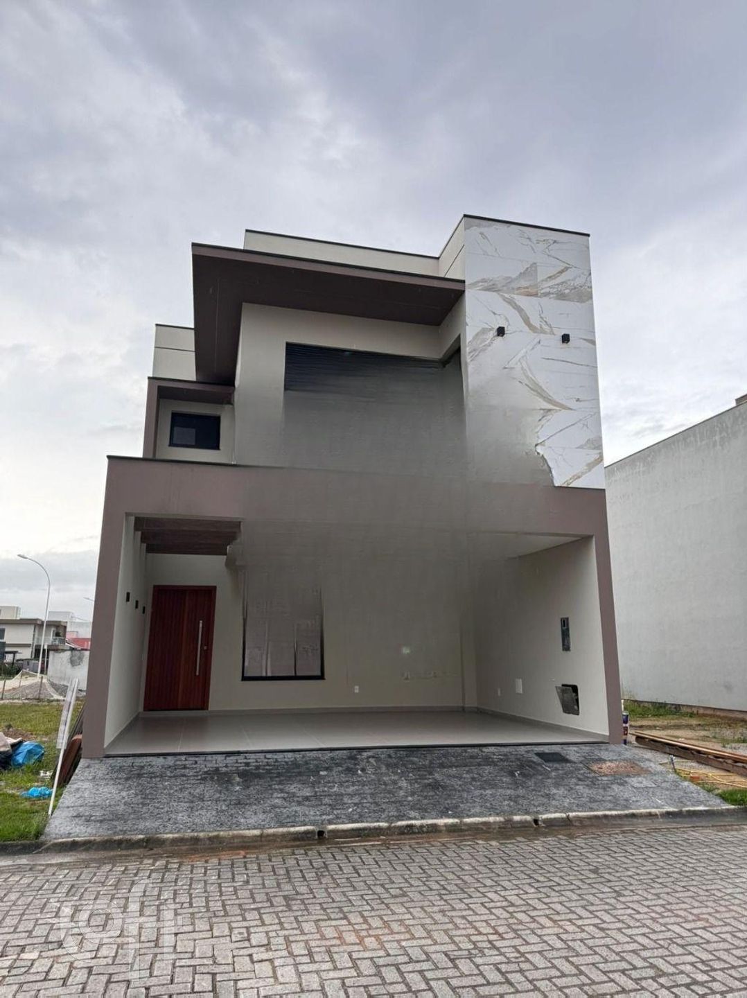Casa à venda em Beira Rio com 164 m², 3 quartos, 1 suíte, 4 vagas