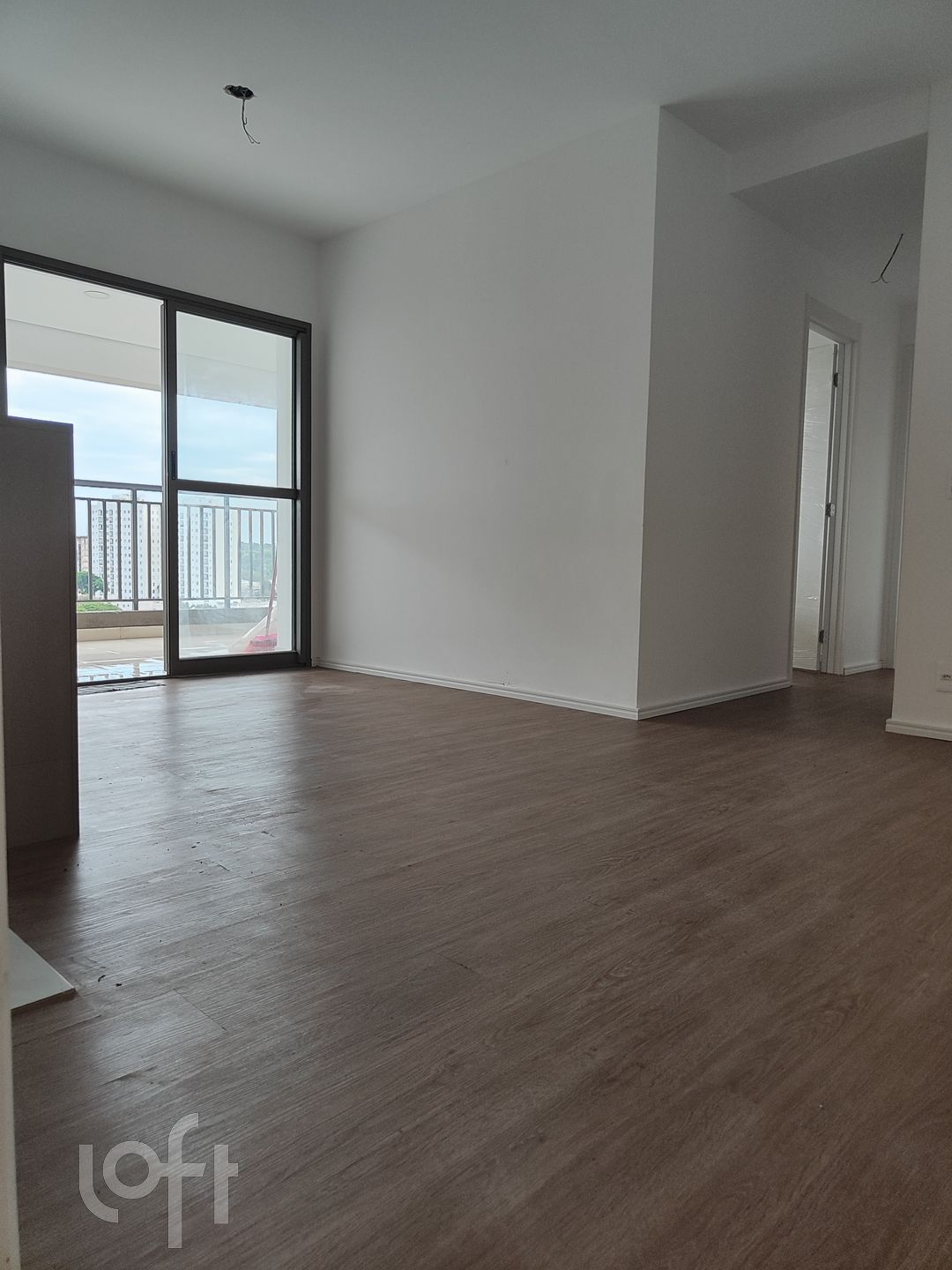 Apartamento à venda com 2 quartos, 72m² - Foto 2