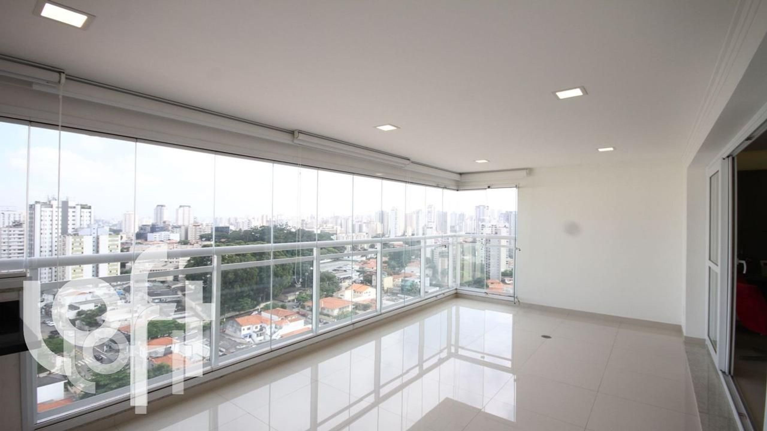 Apartamento à venda com 3 quartos, 130m² - Foto 18