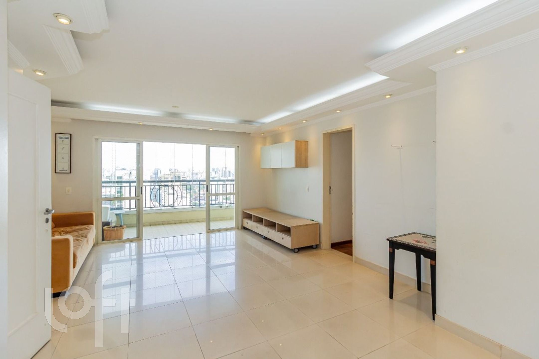Apartamento à venda em Indianópolis com 103 m², 3 quartos, 2 vagas