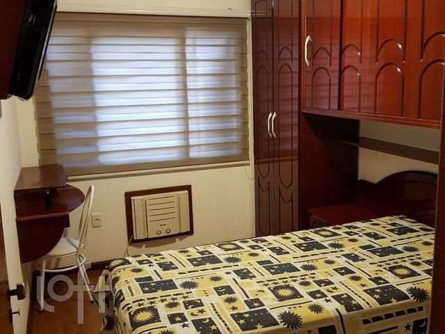 Apartamento com 55m², 2 dormitórios, 1 vaga, Santa Cecília em Porto Alegre
