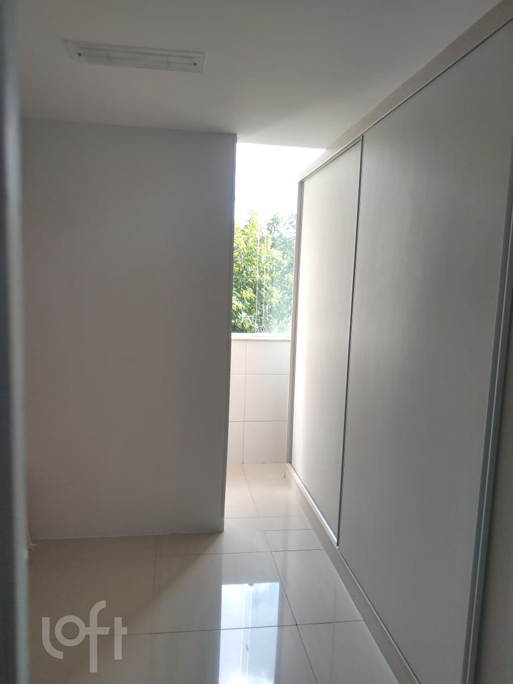 Apartamento à venda com 5 quartos, 246m² - Foto 3