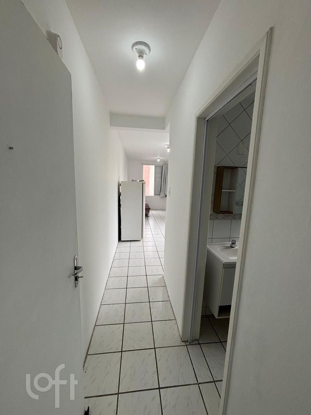 Apartamento à venda em Itacorubi com 28 m², 1 quarto, 1 vaga