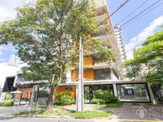 Apartamento com 100m², 3 dormitórios, 3 suítes, 2 vagas, Petrópolis em Porto Alegre