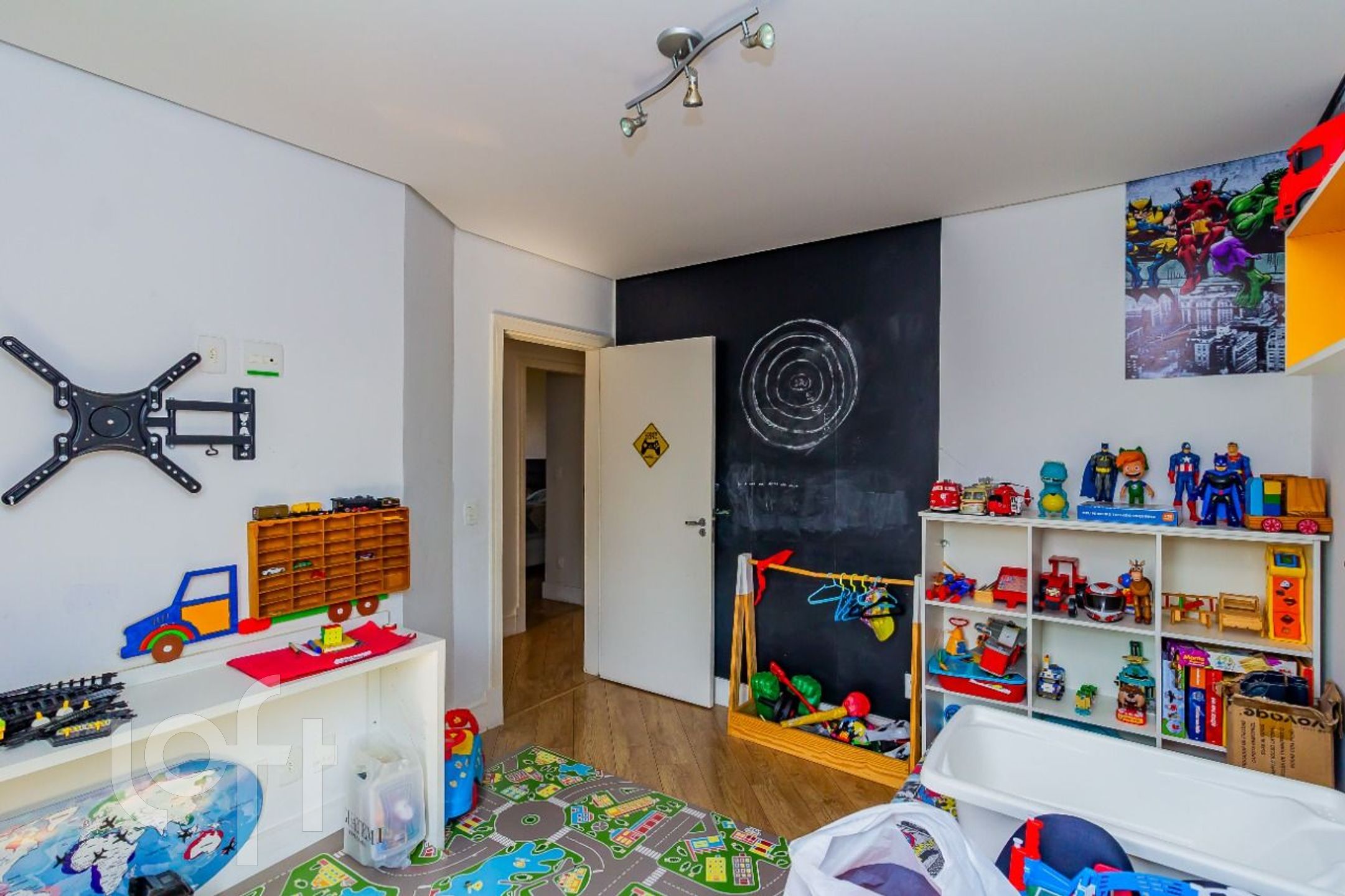 Apartamento à venda com 3 quartos, 150m² - Foto 30