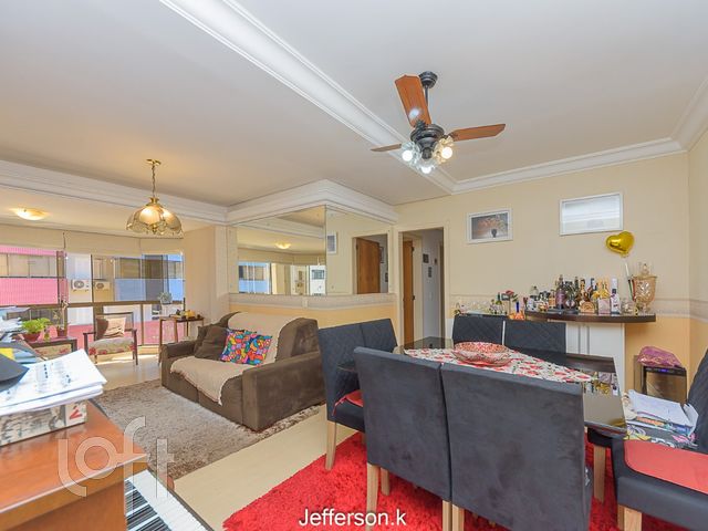 Apartamento com 105m², 3 dormitórios, 1 vaga, Menino Deus em Porto Alegre