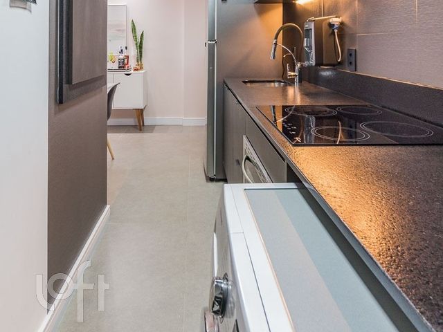 Apartamento com 45m², 1 dormitório, 1 vaga, Petrópolis em Porto Alegre