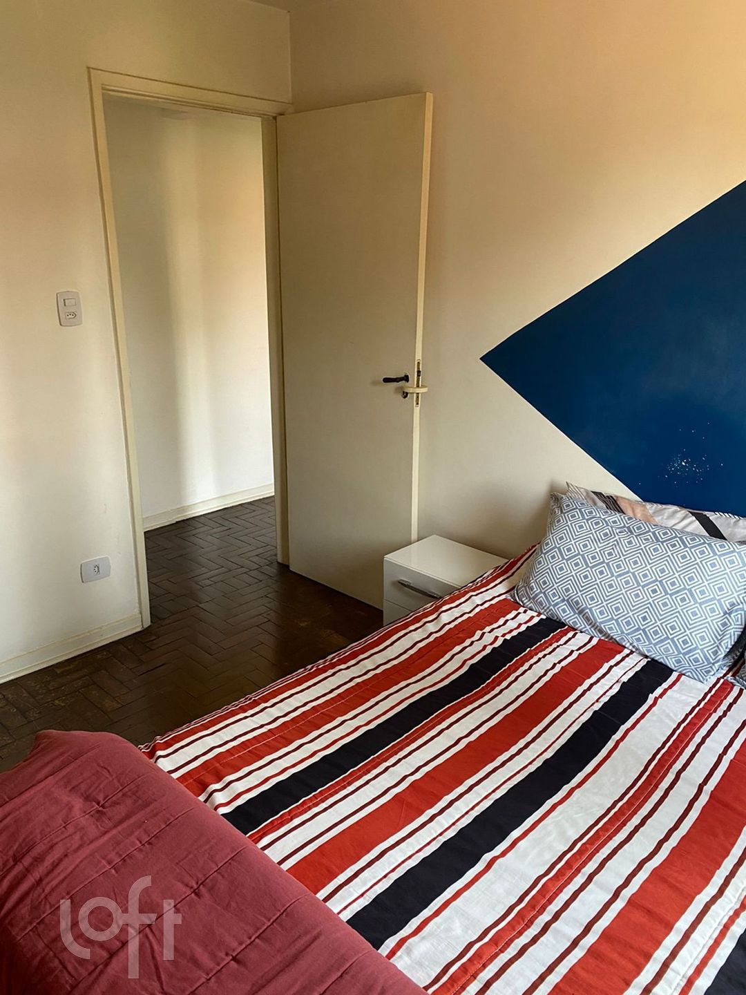 Apartamento à venda com 3 quartos, 66m² - Foto 2