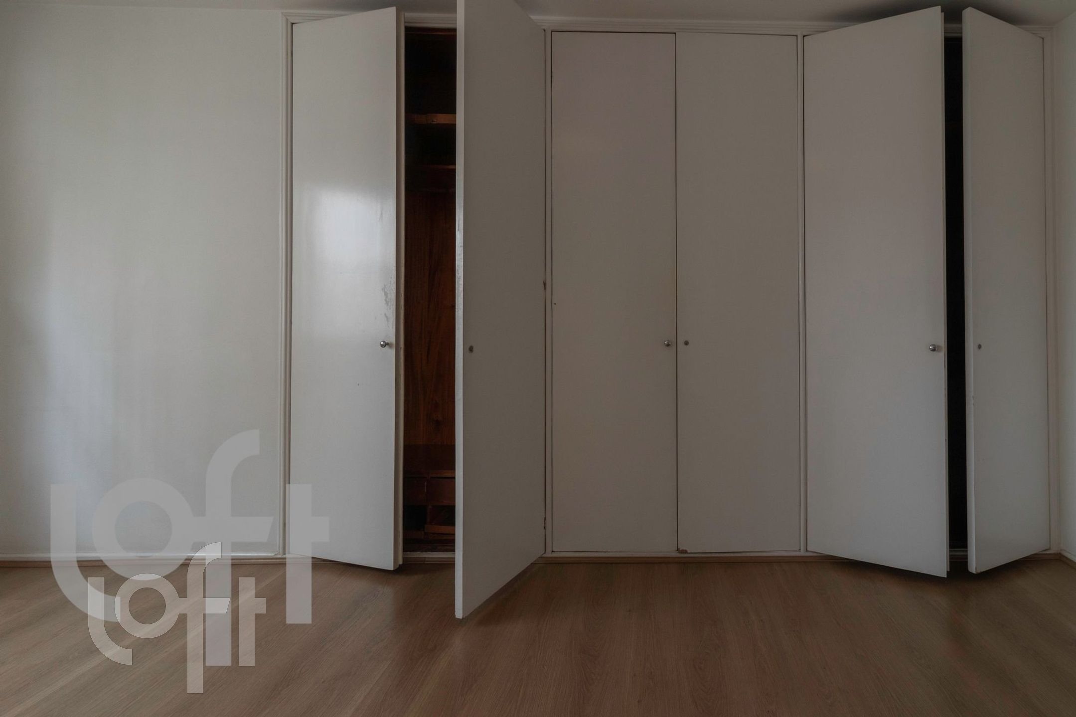 Apartamento à venda com 3 quartos, 250m² - Foto 45