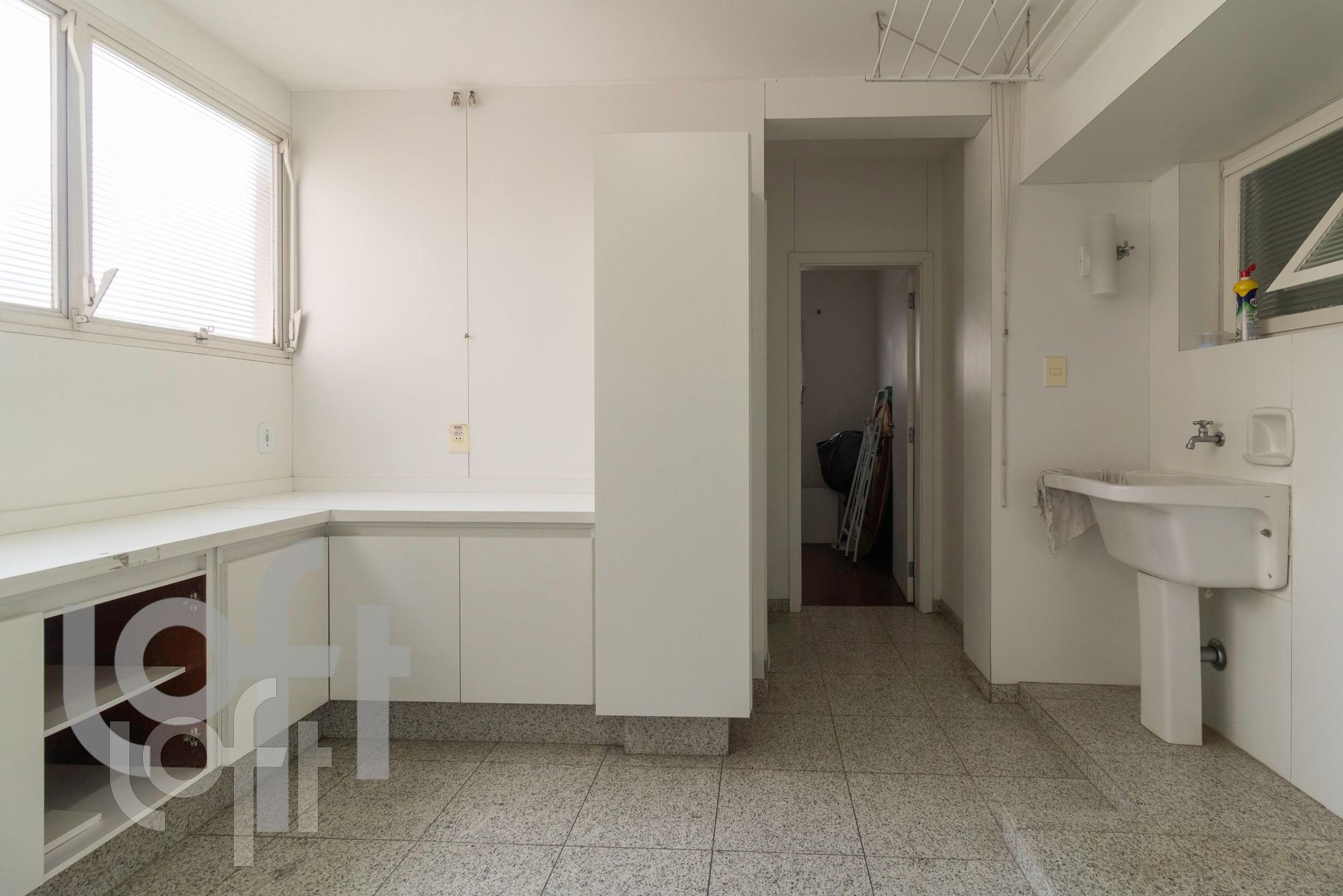 Apartamento à venda com 3 quartos, 250m² - Foto 29