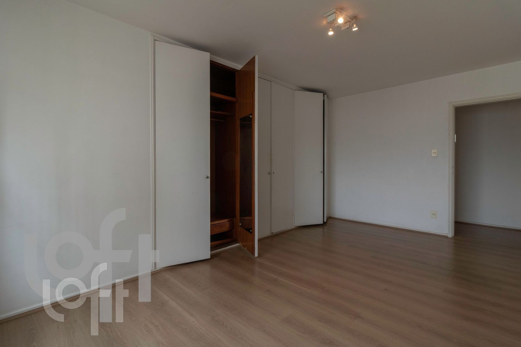 Apartamento à venda com 3 quartos, 250m² - Foto 49