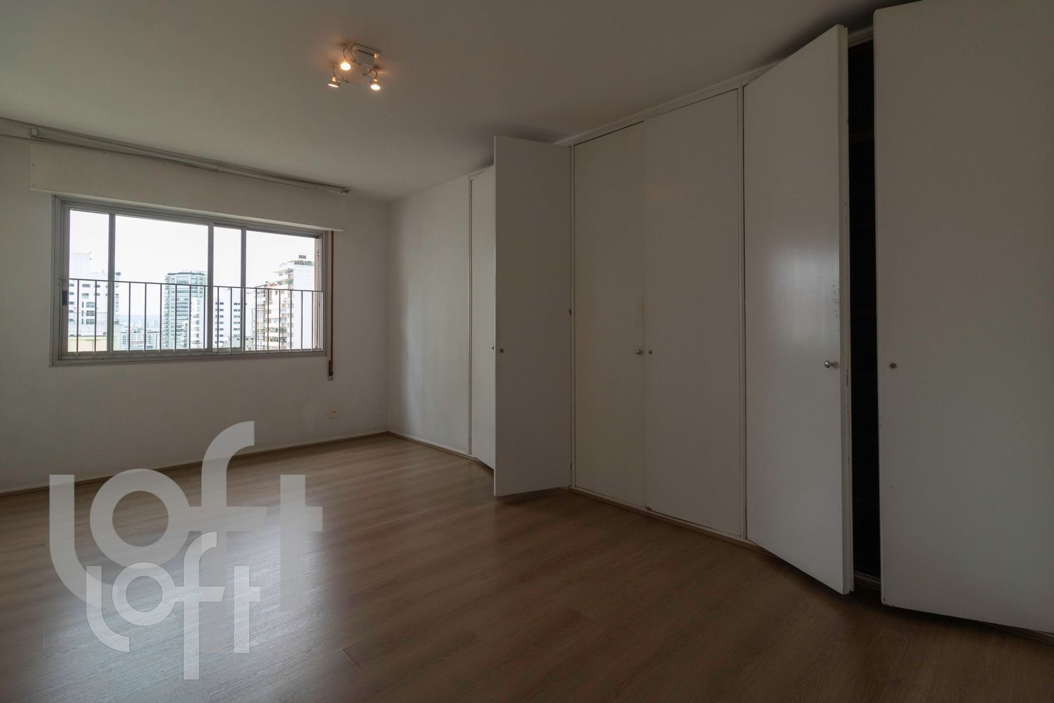 Apartamento à venda com 3 quartos, 250m² - Foto 46