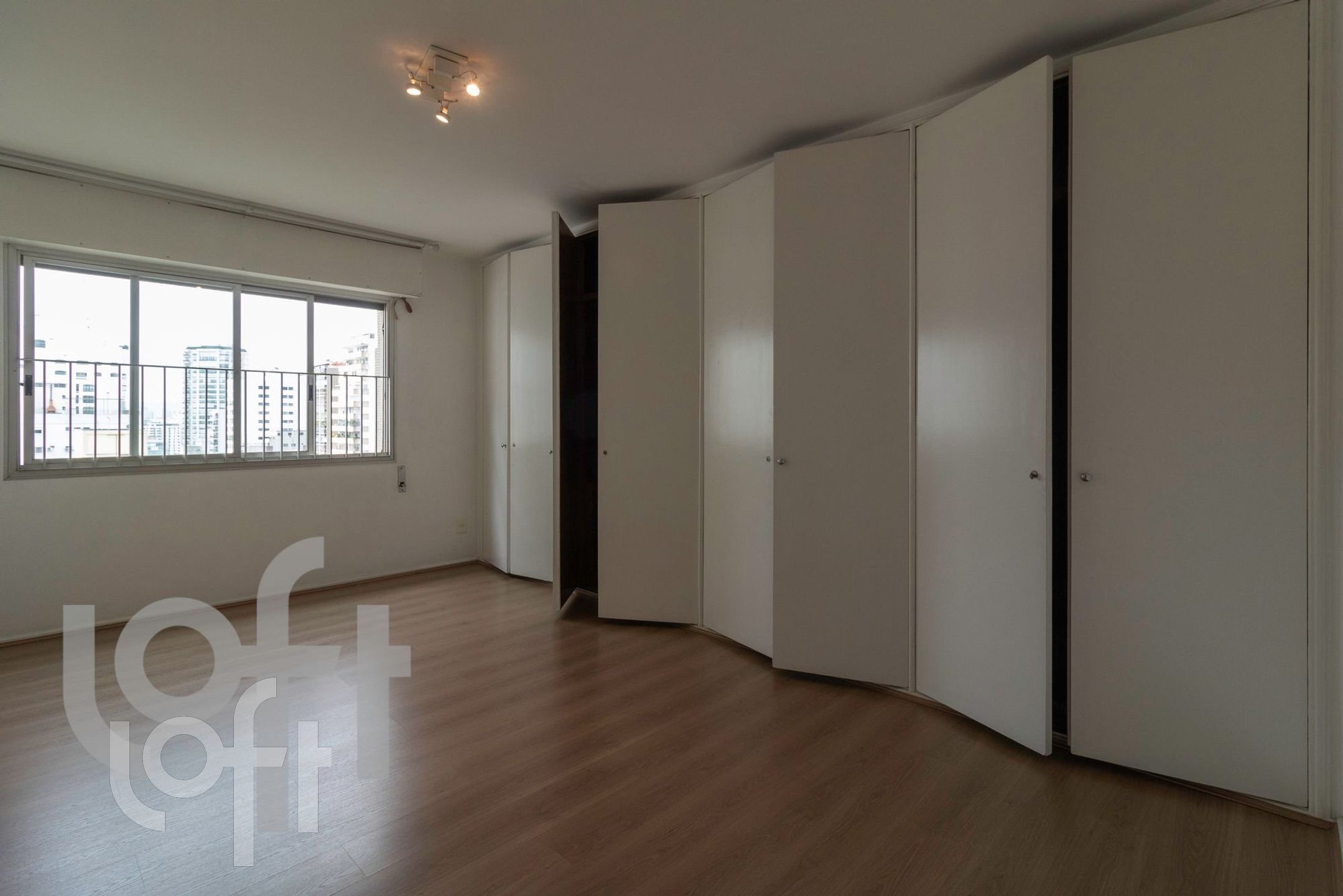 Apartamento à venda com 3 quartos, 250m² - Foto 51