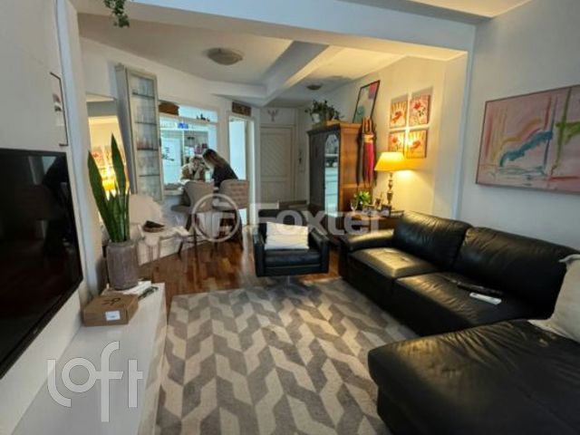 Apartamento com 96m², 2 dormitórios, 1 suíte, 1 vaga, Higienópolis em Porto Alegre