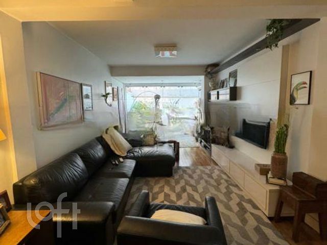 Apartamento com 96m², 2 dormitórios, 1 suíte, 1 vaga, Higienópolis em Porto Alegre