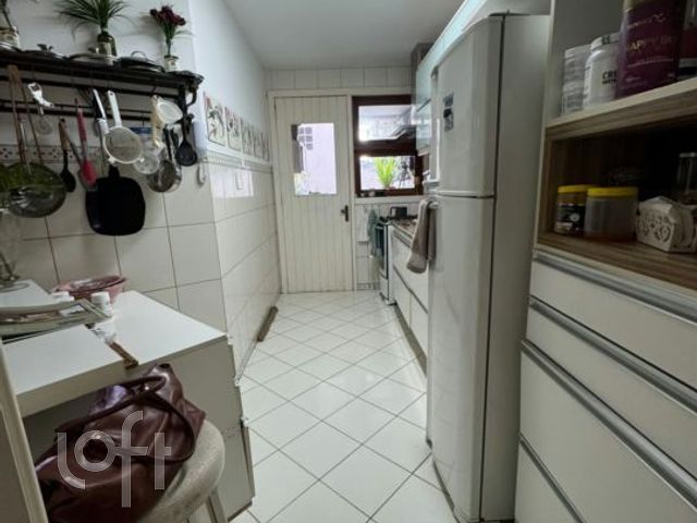 Apartamento com 96m², 2 dormitórios, 1 suíte, 1 vaga, Higienópolis em Porto Alegre