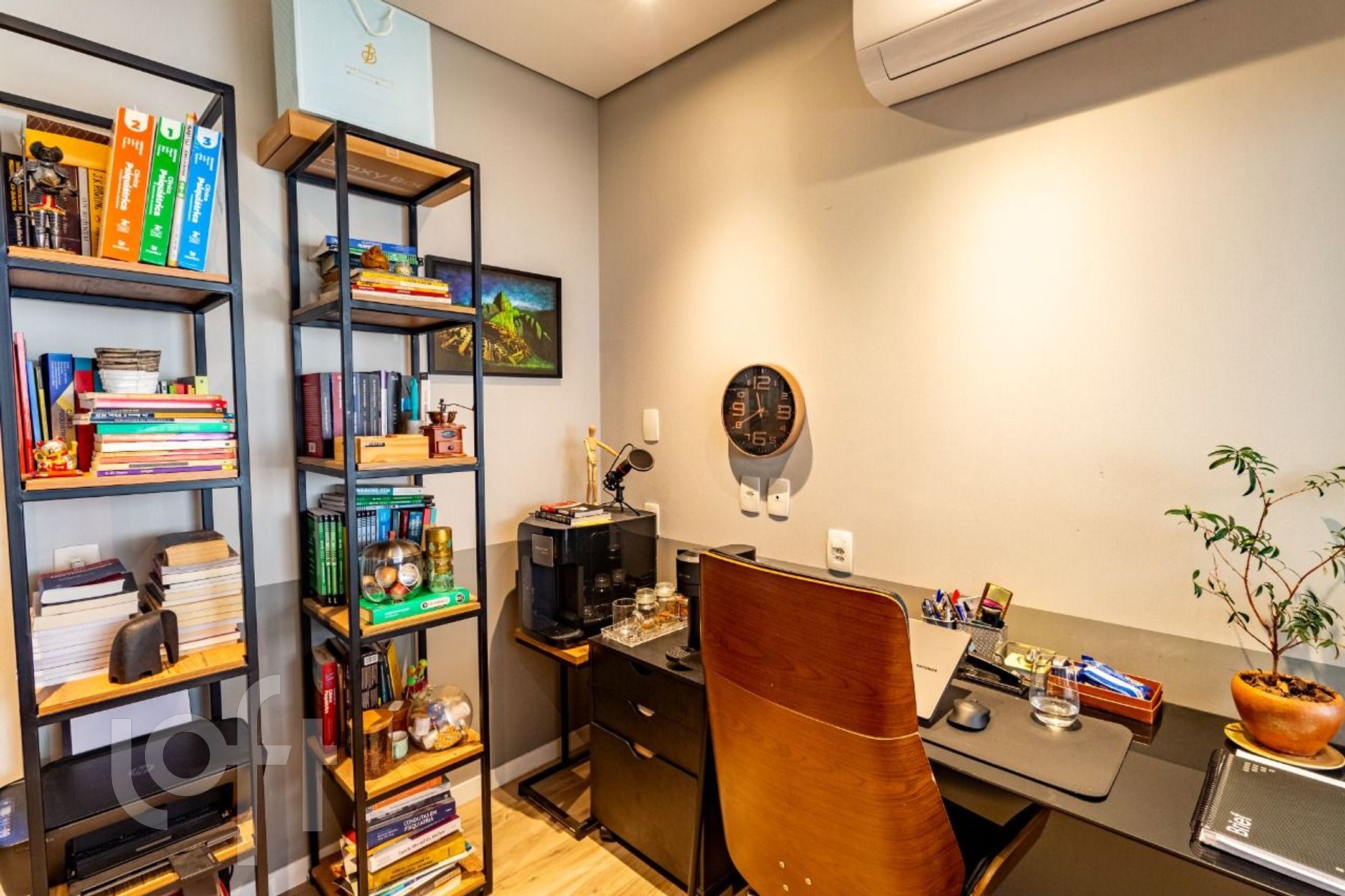 Apartamento à venda com 2 quartos, 74m² - Foto 7