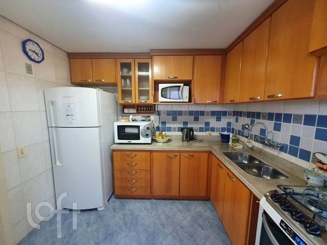 Apartamento com 93m², 2 dormitórios, 1 vaga, Santana em Porto Alegre