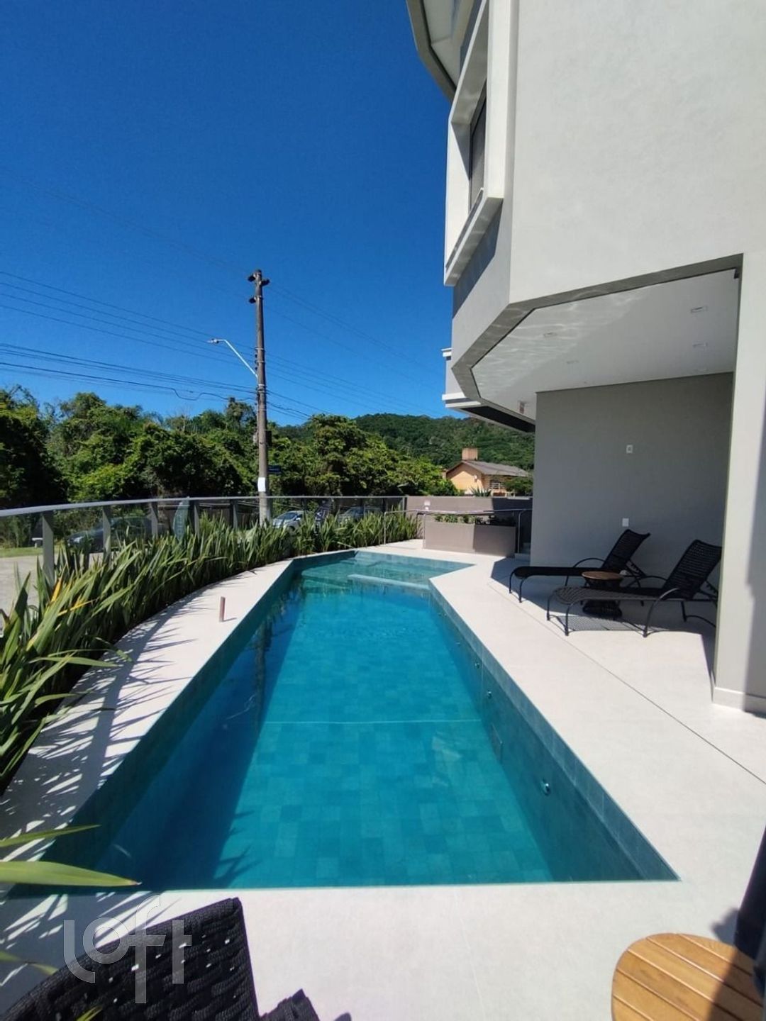 Apartamento à venda em Ingleses com 68 m², 2 quartos, 1 suíte, 1 vaga