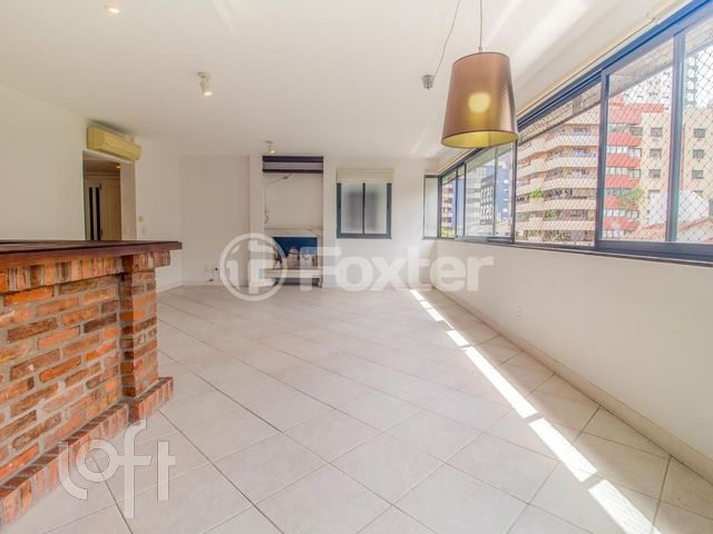 Apartamento com 144m², 3 dormitórios, 1 suíte, 2 vagas, Bela Vista em Porto Alegre